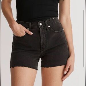Madewell High Rise Jean Shorts in black, size 26